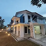 Dato Onn, Harmony Stay By Antlerzone