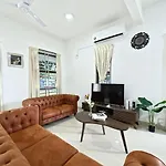 Dato Onn, Harmony Stay By Antlerzone