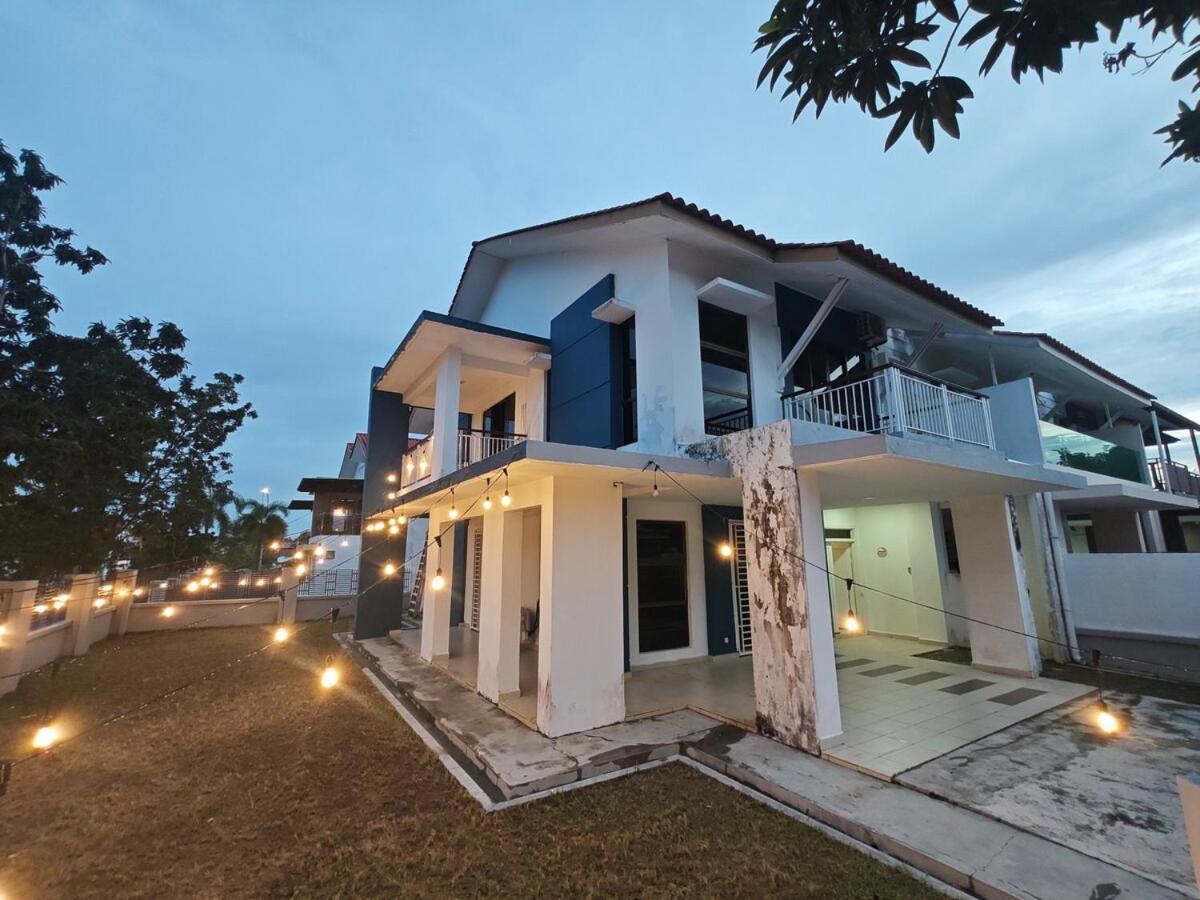 Dato Onn, Harmony By Antlerzone * Johor Bahru